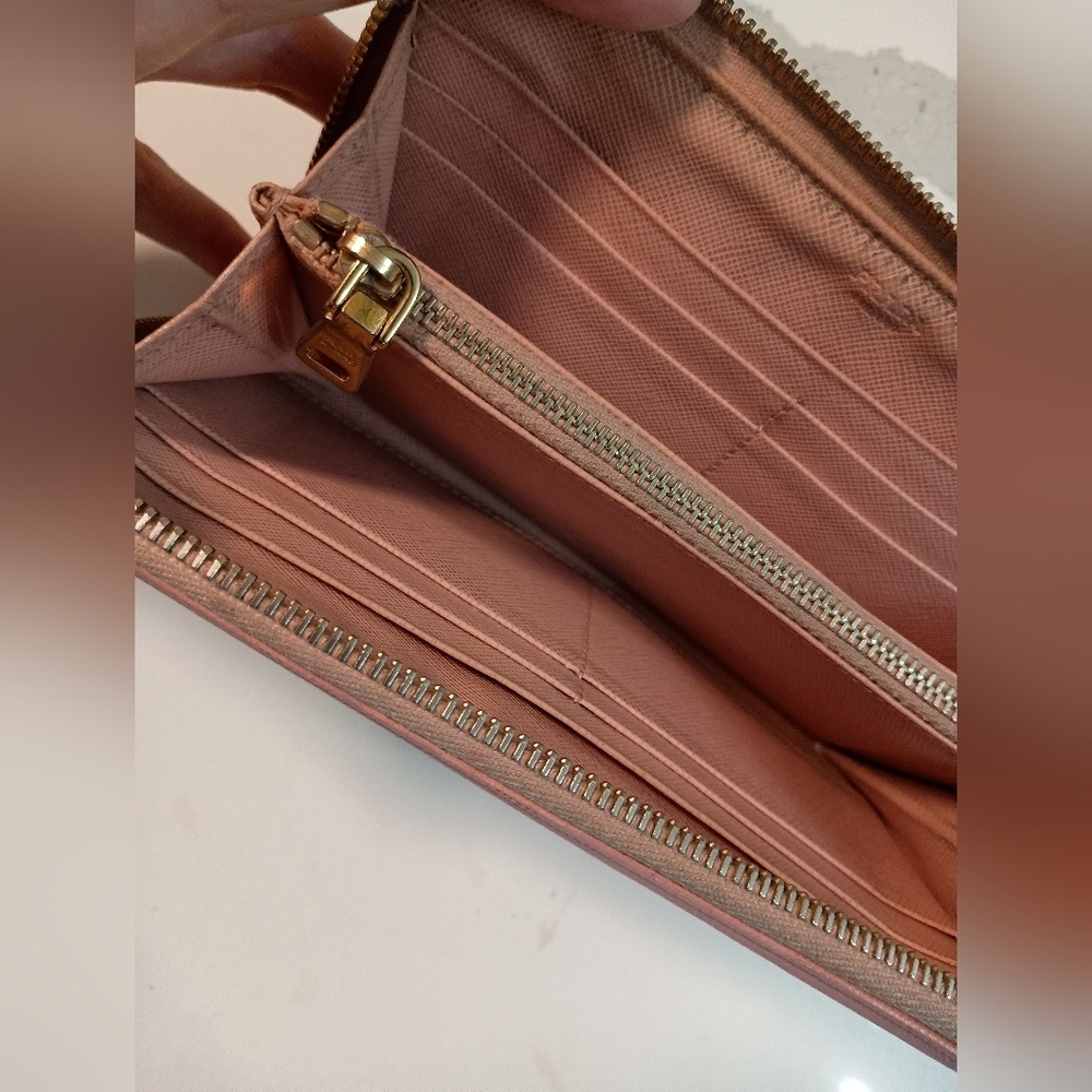 Authentic Pink Prada Saffiano Wallet - Picture 12 of 16
